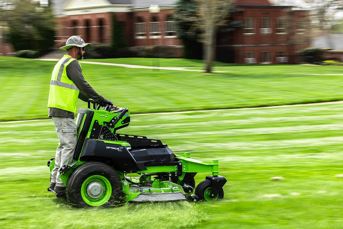 GREENWORKS®: Leading the Charge in Advanced Battery-Powered Equipment